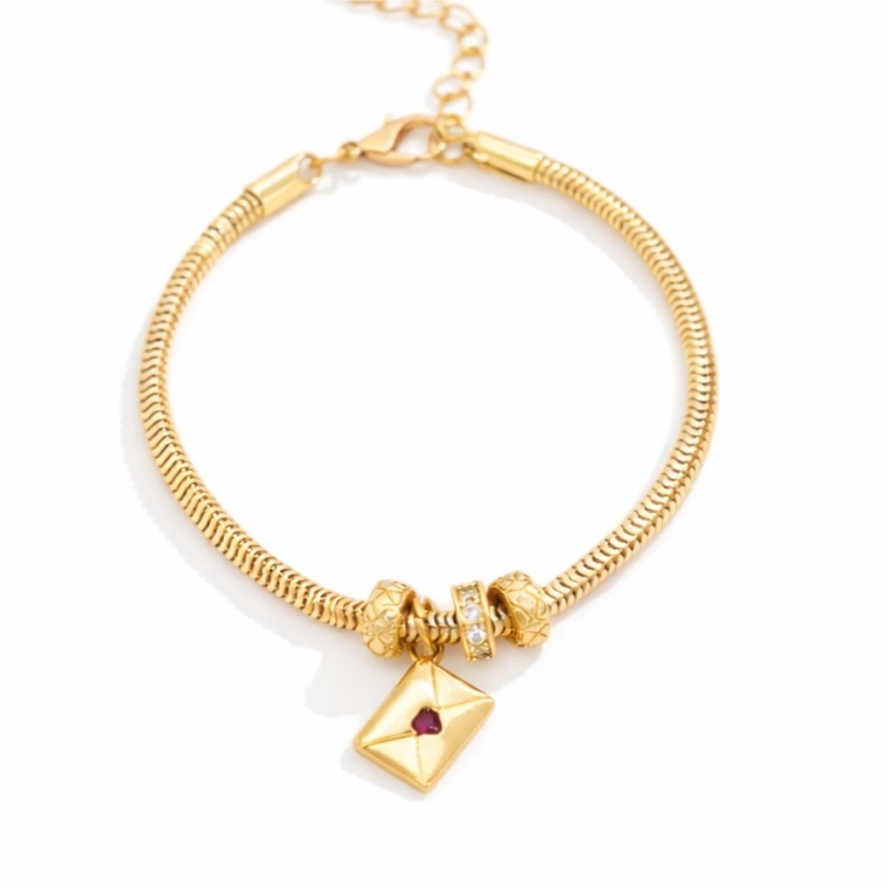 New! Love Letter Charm Bracelet NWOT (3009)